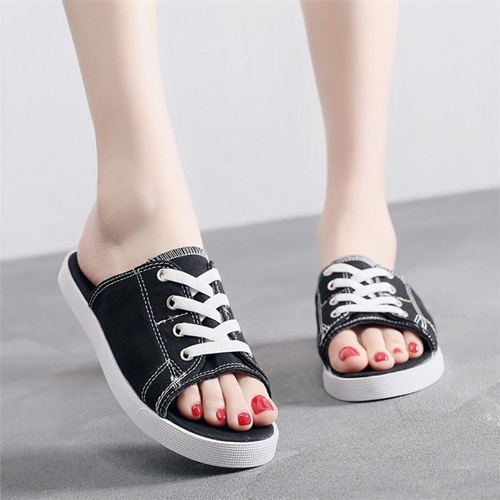 sneakers slides